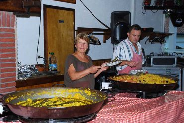 soirée paëlla- camping Mendi Azpian